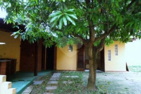 Sobrado à venda ou para alugar com 2 suítes em Paraisópolis, São Paulo, SP