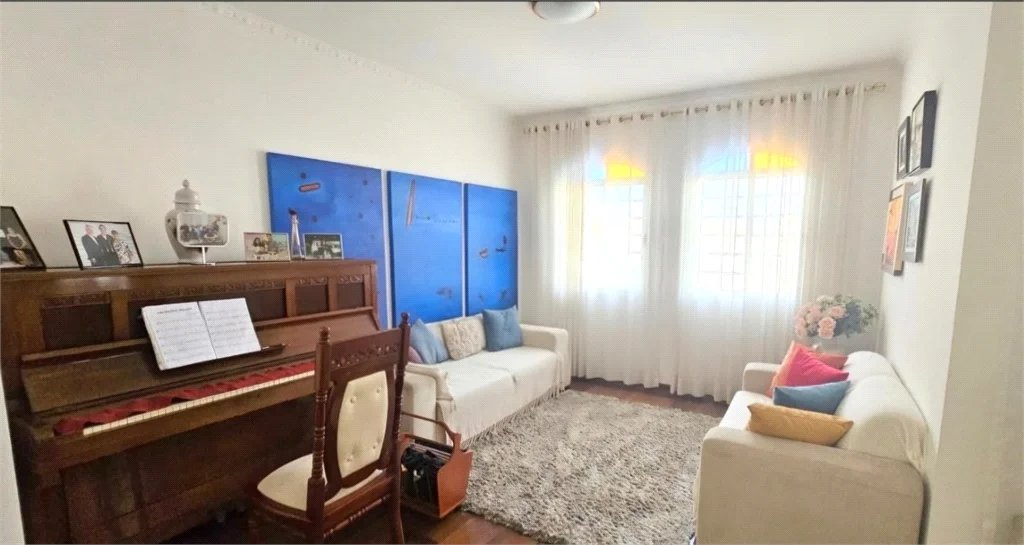Casa à venda com 3 quartos, sendo 1 suíte, em Jardim Ester Yolanda, São Paulo, SP
