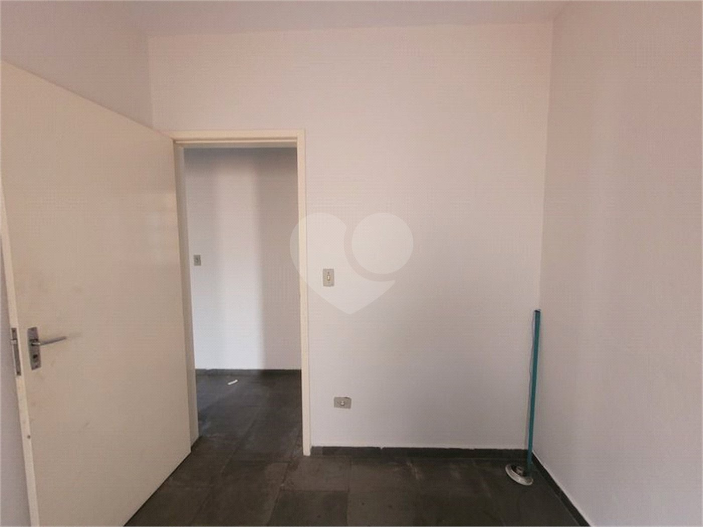 Casa à venda com 3 quartos, sendo 1 suíte, em Vila Vitório Mazzei, São Paulo, SP