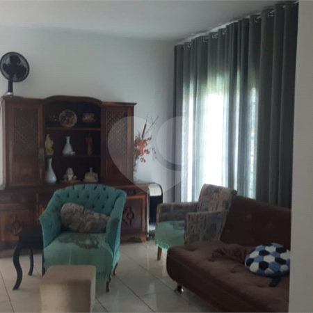 Casa à venda com 2 quartos, sendo 1 suíte,  no condomínio Acmti - Colinas do Mosteiro, Terras de Itaici e Recanto dos Pássaros, Indaiatuba - SP