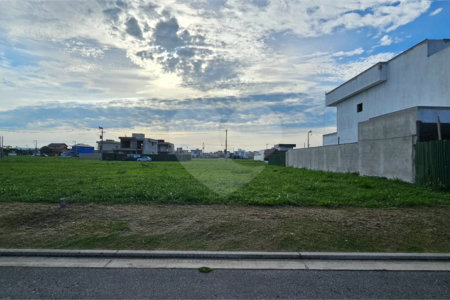 Terreno à venda em Ogiva, Cabo Frio, RJ