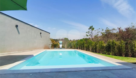 Casa à venda com 3 quartos, sendo 1 suíte,  em Condominio Quintas da Boa Vista, Atibaia, SP