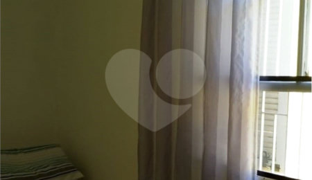 Casa à venda com 4 quartos, sendo 1 suíte, em Cidade Kemel, Poá, SP