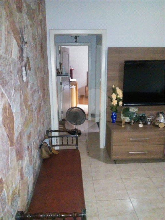 Sobrado à venda com 3 quartos, sendo 1 suíte, em Jardim Itacolomi, São Paulo, SP