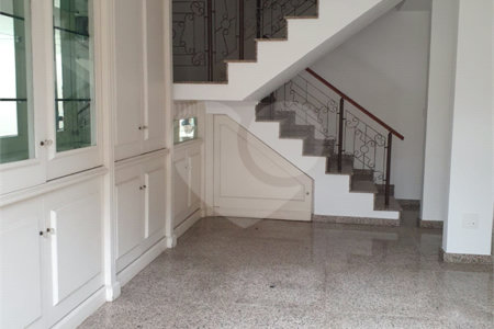 Casa à venda com 2 quartos, sendo 1 suíte,  no condomínio Flamboyant, São Paulo - SP