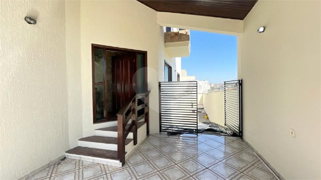 Casa à venda com 3 quartos, sendo 1 suíte, em Jardim Pires de Mello, Sorocaba, SP