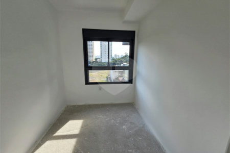 Apartamento à venda com 3 quartos, sendo 1 suíte, em Alto da Boa Vista, São Paulo, SP