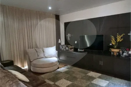 Casa à venda com 5 suítes no condomínio Residencial dos Lagos, Itupeva - SP