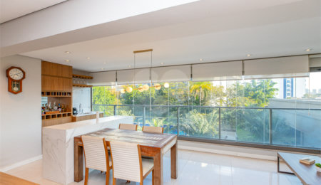 Apartamento à venda com 3 quartos, sendo 1 suíte, em Chácara Santo Antônio (zona Sul), São Paulo, SP