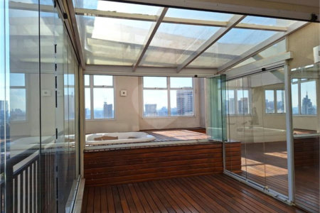 Cobertura à venda com 2 quartos, sendo 1 suíte, em Pinheiros, São Paulo, SP