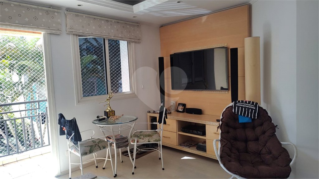 Apartamento à venda com 3 quartos, sendo 1 suíte, em Vila Augusta, Guarulhos, SP