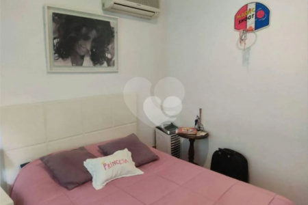 Apartamento à venda com 4 quartos, sendo 2 suítes, em Cosme Velho, Rio de Janeiro, RJ