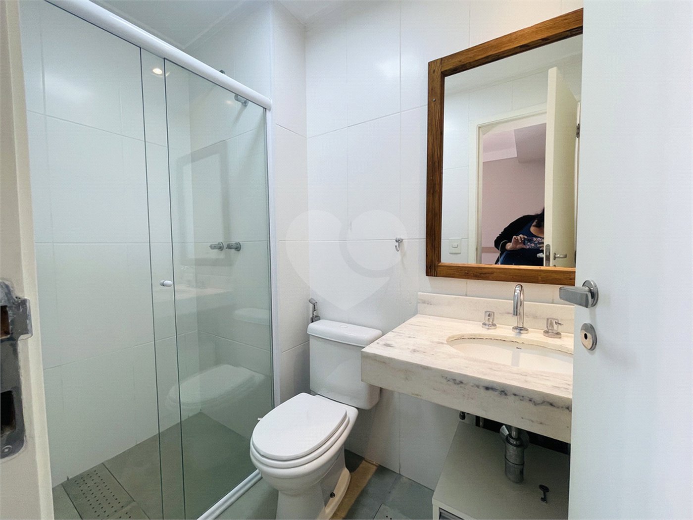 Apartamento à venda com 3 suítes em Vila Gilda, Santo André, SP