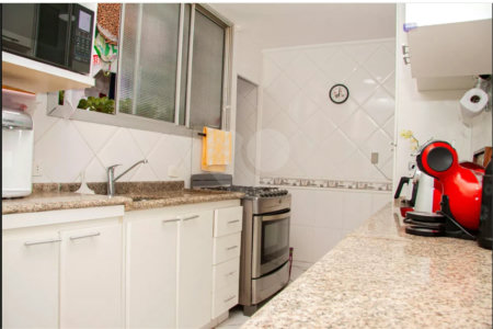 Apartamento à venda com 4 quartos, sendo 1 suíte, em Perdizes, São Paulo, SP