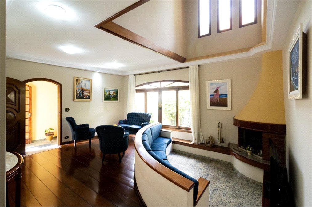 Casa à venda com 3 suítes em Vila Pereira Barreto, São Paulo, SP