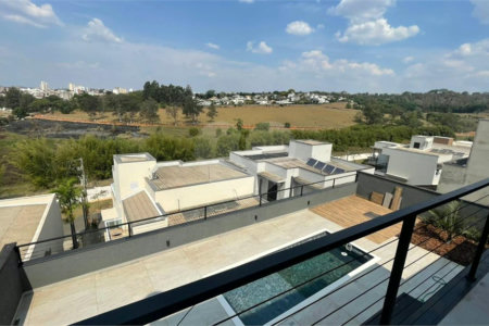 Casa à venda ou para alugar com 3 suítes no condomínio Villa Real, Bragança Paulista - SP