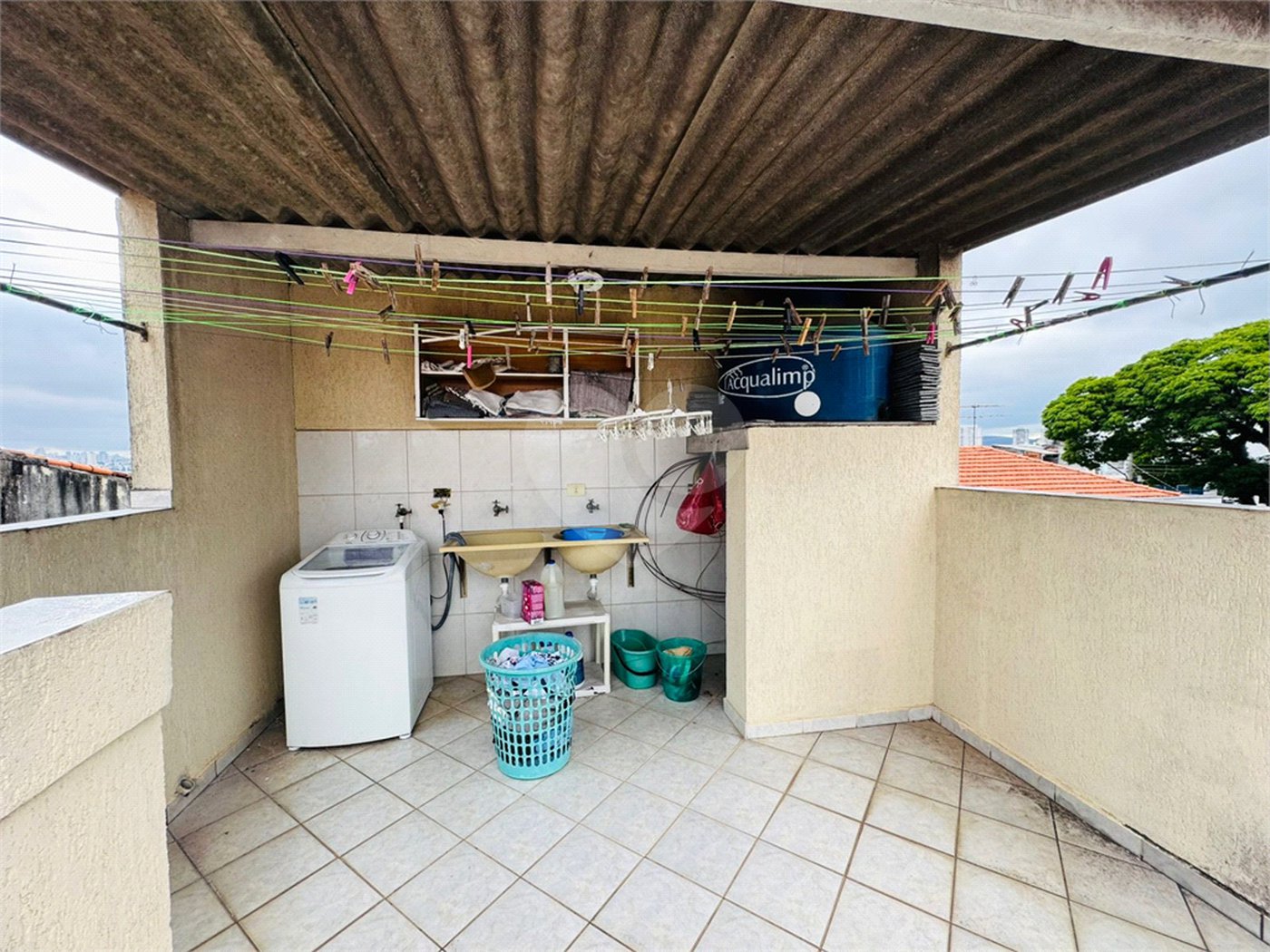 Casa à venda com 4 quartos, sendo 2 suítes, em Parque Santo Antônio, Guarulhos, SP