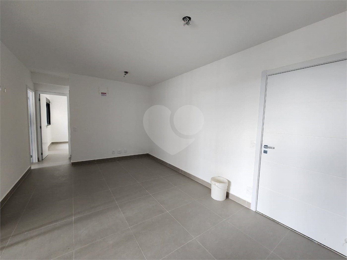 Apartamento à venda com 2 quartos, sendo 1 suíte, em Jardim Maria José, Votorantim, SP