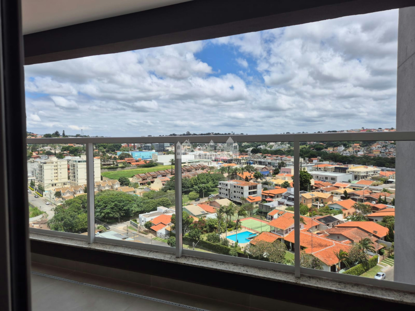 Apartamento à venda com 3 quartos, sendo 1 suíte, em Vila Helena, Atibaia, SP