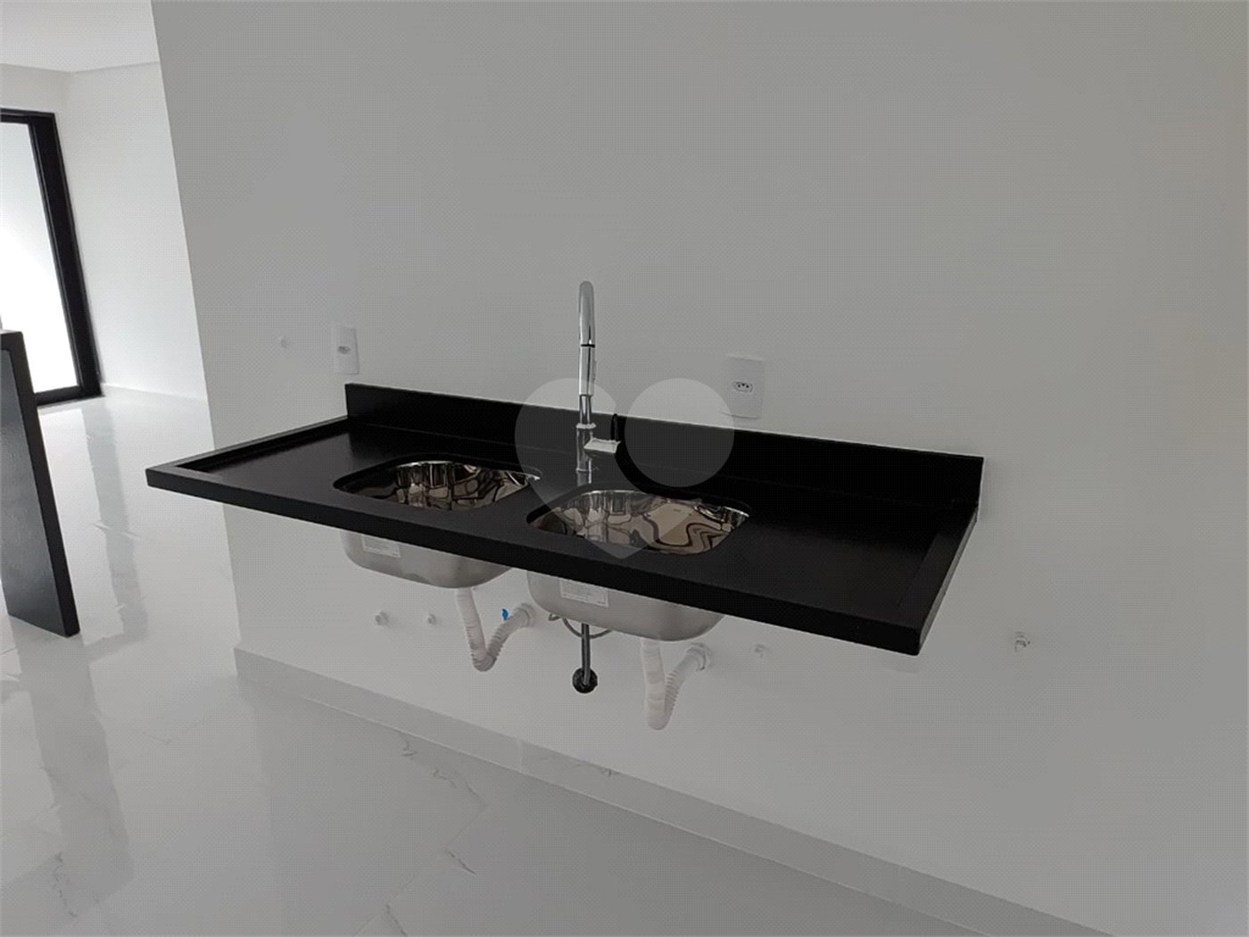 Apartamento à venda com 3 suítes em Parque Campolim, Sorocaba, SP