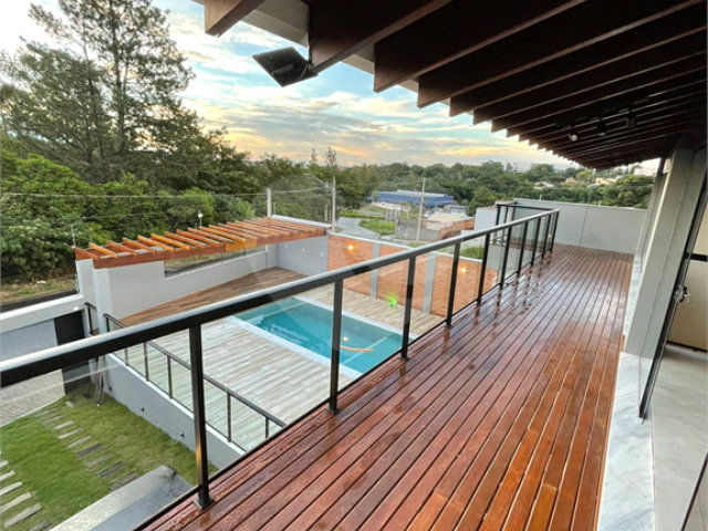 Sobrado à venda com 2 quartos, sendo 1 suíte,  em Parque das Bromélias, São João da Boa Vista, SP