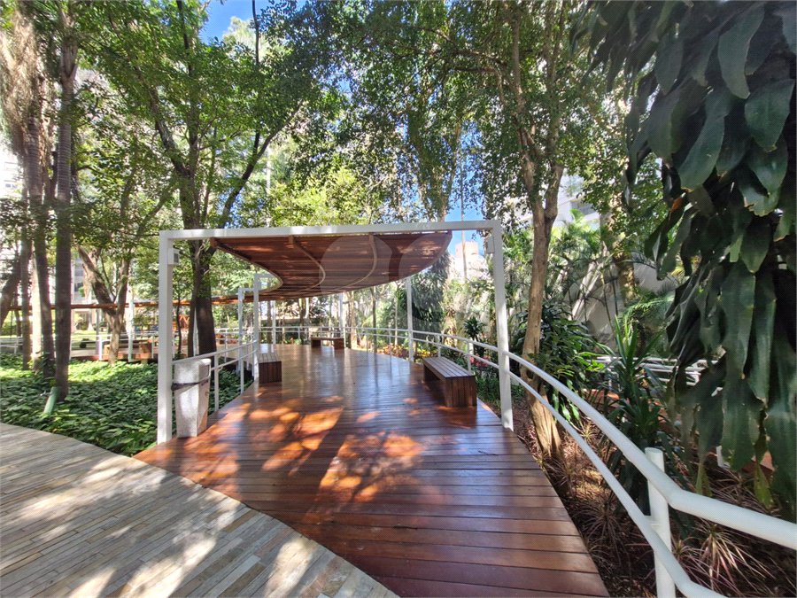 Apartamento para alugar com 3 suítes em Santana, São Paulo, SP