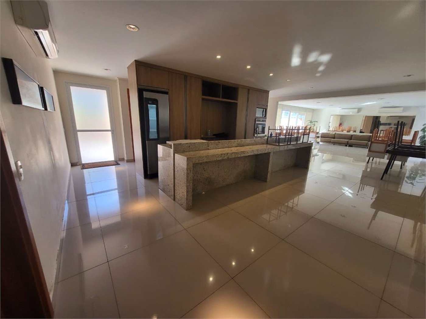 Apartamento Residencial à venda, Gonzaga, Santos - AP0120.