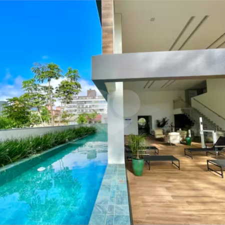 Apartamento à venda com 2 suítes em Jurerê, Florianópolis, SC