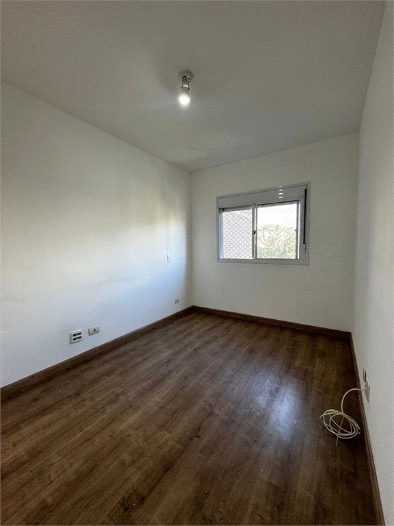 Apartamento para alugar com 3 quartos, sendo 1 suíte, em Parque Reboucas, São Paulo, SP