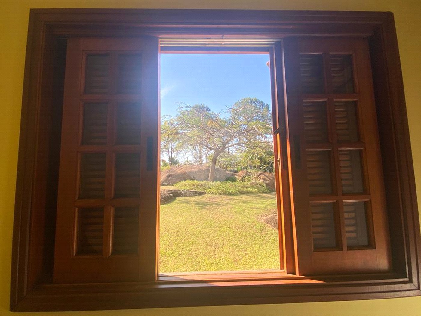 Casa à venda com 4 quartos, sendo 2 suítes, no condomínio Monte Belo, Salto - SP
