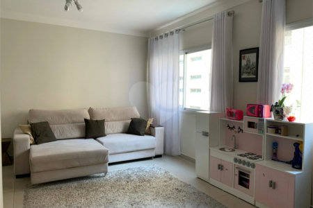 Apartamento à venda com 3 quartos em Moema, São Paulo, SP