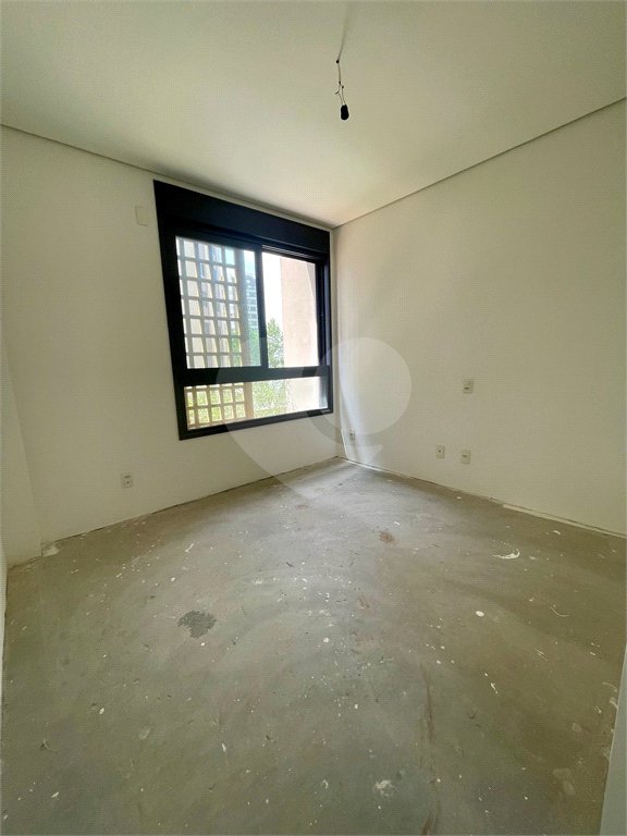 Apartamento à venda com 3 suítes em Jardim Vila Mariana, São Paulo, SP