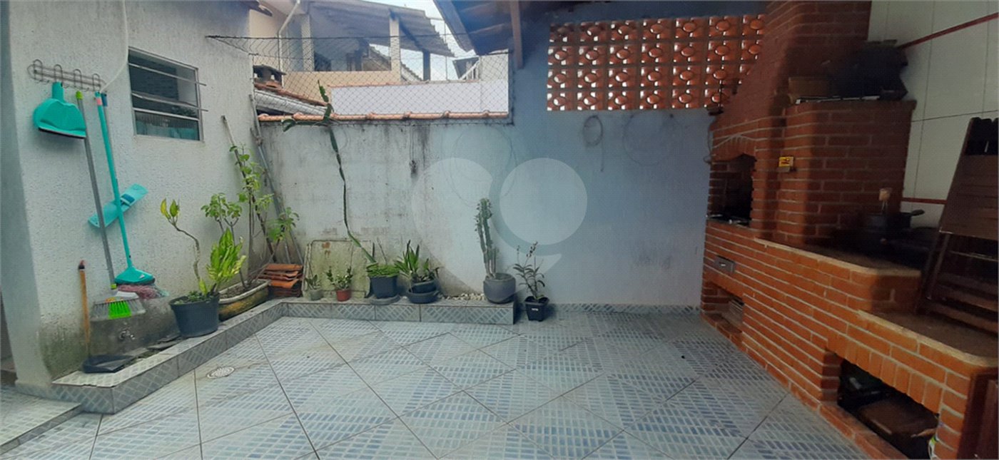 Sobrado à venda com 4 quartos, sendo 1 suíte,  em Tremembé, São Paulo, SP