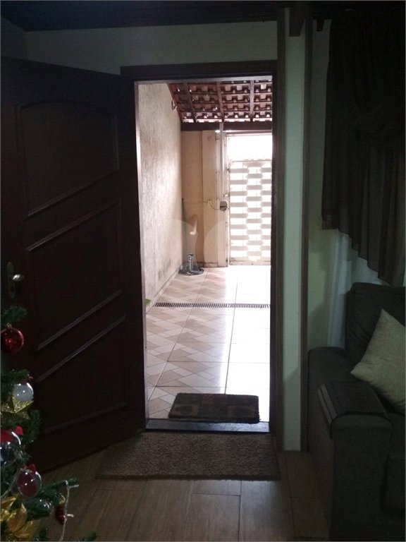 Casa térrea para venda ou locação no Jardim São Carlos V