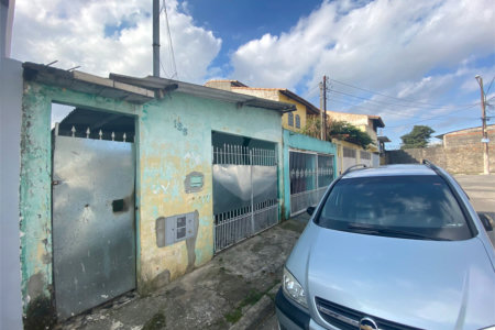 Casa à venda com 2 quartos em Jardim Amélia, Poá, SP