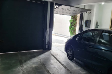 Sobrado à venda com 4 quartos, sendo 2 suítes, em Vila Paulicéia, São Paulo, SP
