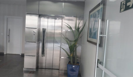 Apartamento à venda com 4 quartos, sendo 2 suítes,  em Tombo, Guarujá, SP