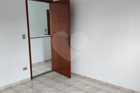 Sobrado à venda com 3 quartos, sendo 1 suíte, em Ressaca, Atibaia, SP
