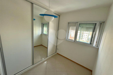 Apartamento à venda com 3 quartos, sendo 1 suíte,  em Baeta Neves, São Bernardo do Campo, SP