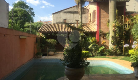 Sobrado à venda com 4 quartos, sendo 3 suítes, em Jardim Virginia Bianca, São Paulo, SP