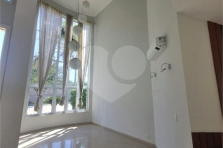 Casa à venda com 3 suítes no condomínio Residencial Terras de Vinhedo, Vinhedo - SP