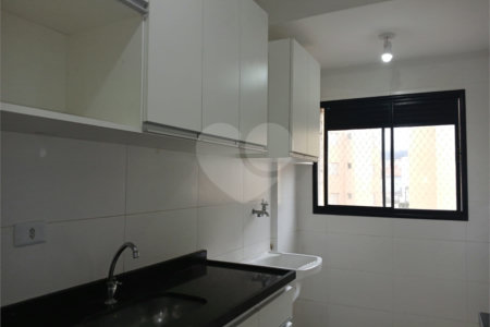 Apartamento para alugar com 2 quartos, sendo 1 suíte, em Jardim Carambeí, São Roque, SP