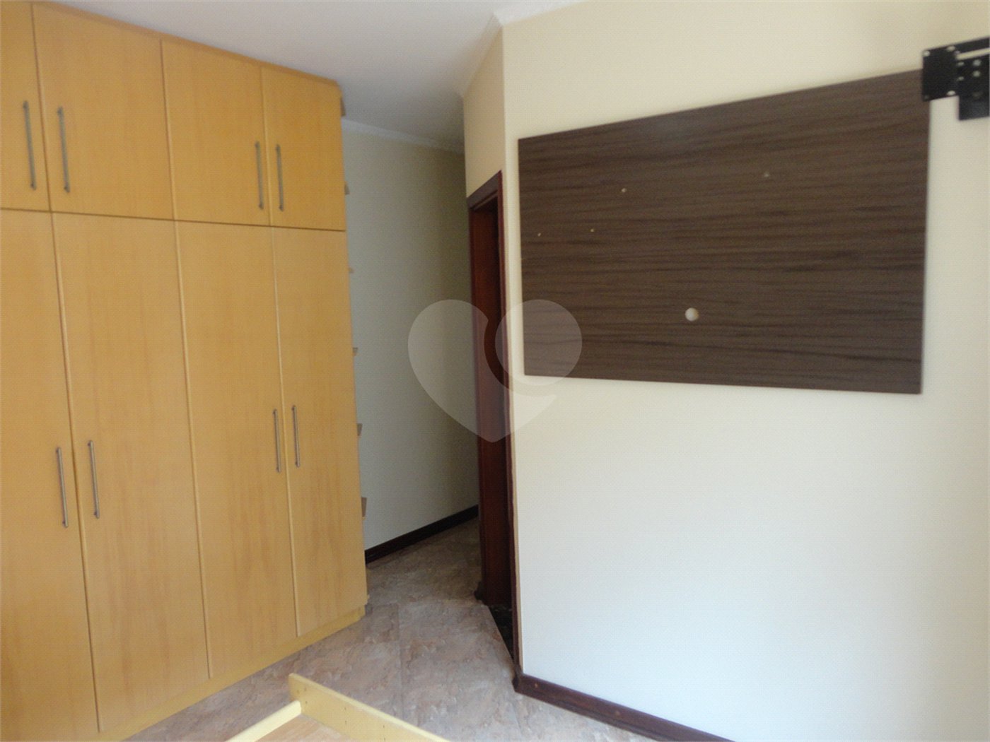 Casa à venda com 3 quartos, sendo 1 suíte, em Santa Marina, Valinhos, SP