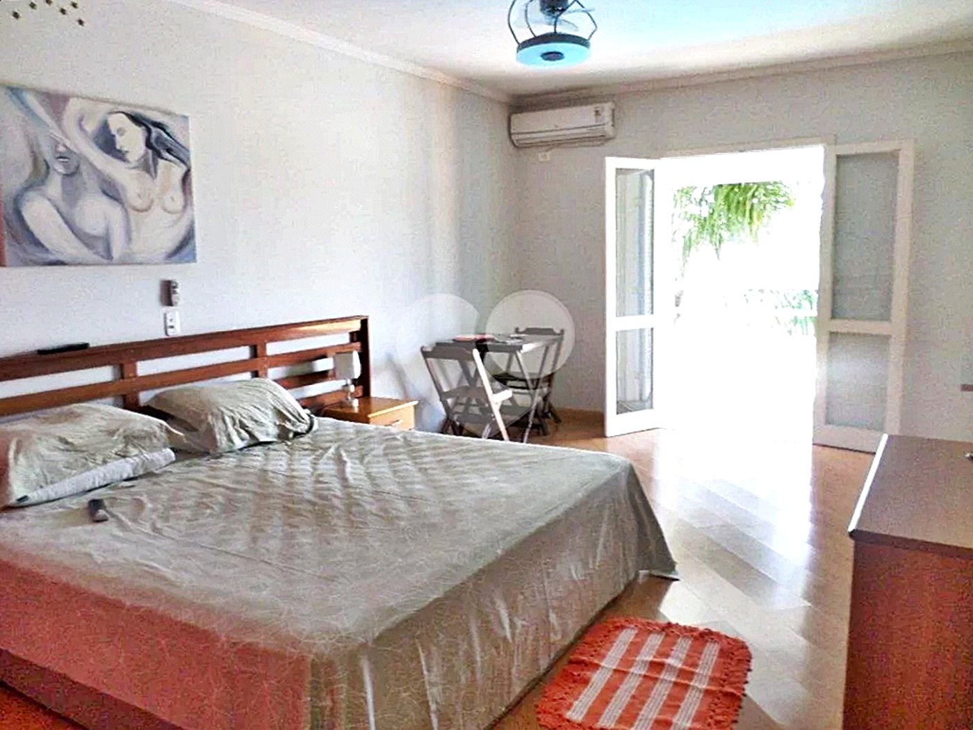 Casa à venda com 6 quartos, sendo 5 suítes,  no condomínio Conjunto Residencial Itaguaçu, São Paulo - SP