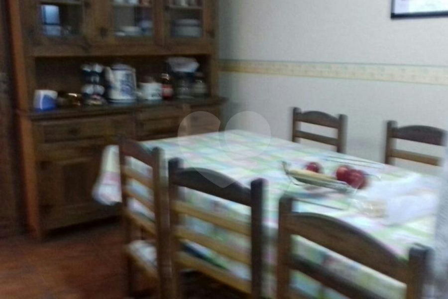 Casa à venda com 3 suítes em Santana, São Paulo, SP