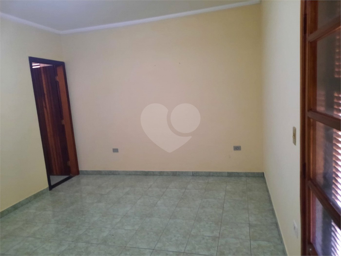 Sobrado à venda com 3 quartos, sendo 1 suíte, em Portal da Primavera, Cotia, SP