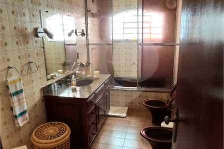 Casa Térrea à venda com 3 quartos, sendo 2 suítes, em Vila Oliveira, Mogi das Cruzes, SP