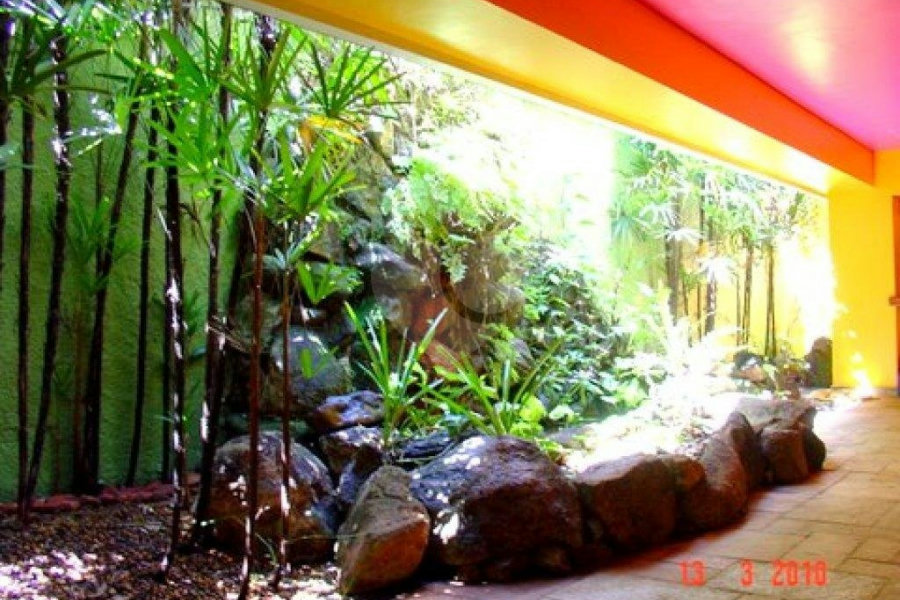 Casa à venda ou para alugar com 5 suítes em Jardim São Bento, São Paulo, SP