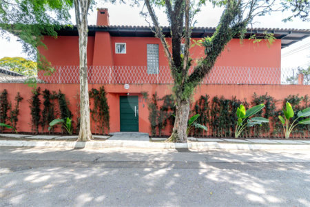 Casa à venda com 4 suítes no condomínio Residencial Chácara Monte Alegre, São Paulo - SP