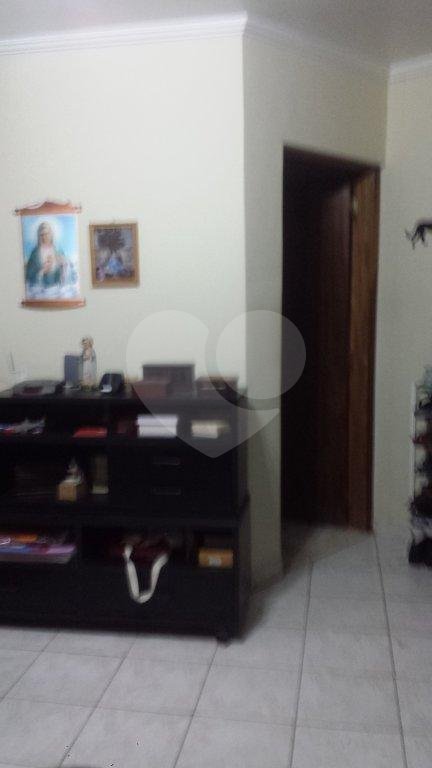 Casa à venda com 3 quartos, sendo 1 suíte, no condomínio Travessa Bruno Andreoni,16, São Paulo - SP